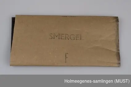 Smergelpapir (sandpapir)  PK. 115, brettet.