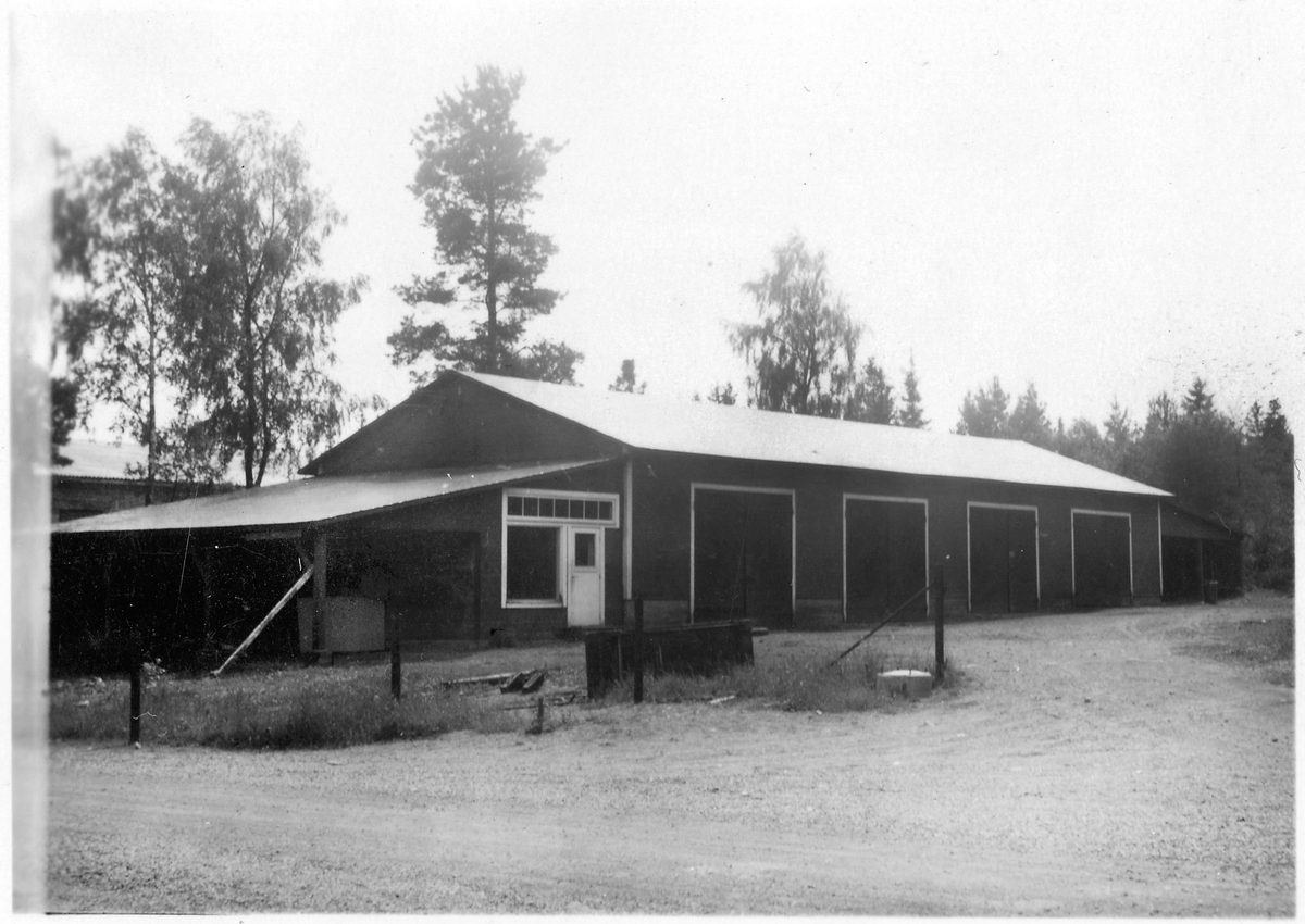 Vägstation G10, Åseda. Garagebyggnad.