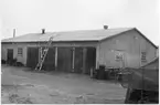 Vägstation P2, Kinna. Garagebyggnad.