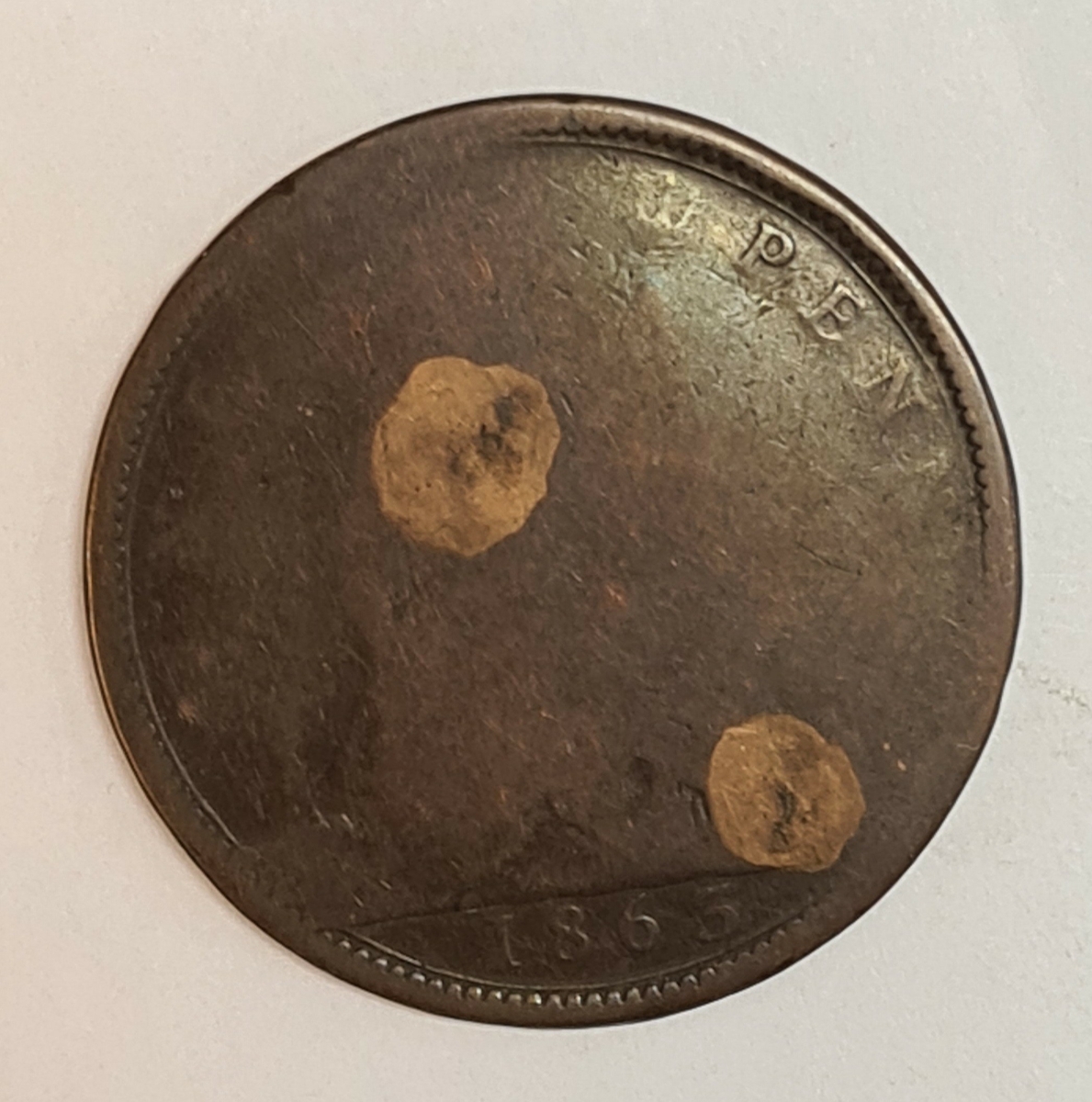 14 mynt från Storbritanien.
1 Penny, 1861
1 Penny, 1875
1 Penny, 1862
1 Penny, 1863
1 Penny, 1862
1 Penny, 1865
1 Penny, 1866
1 Penny, 1860
1 Penny, 1863
1 Penny, 1862
1 Penny, 1865
1 Penny, 1885
1 Penny, 1861
1 Penny, 1861