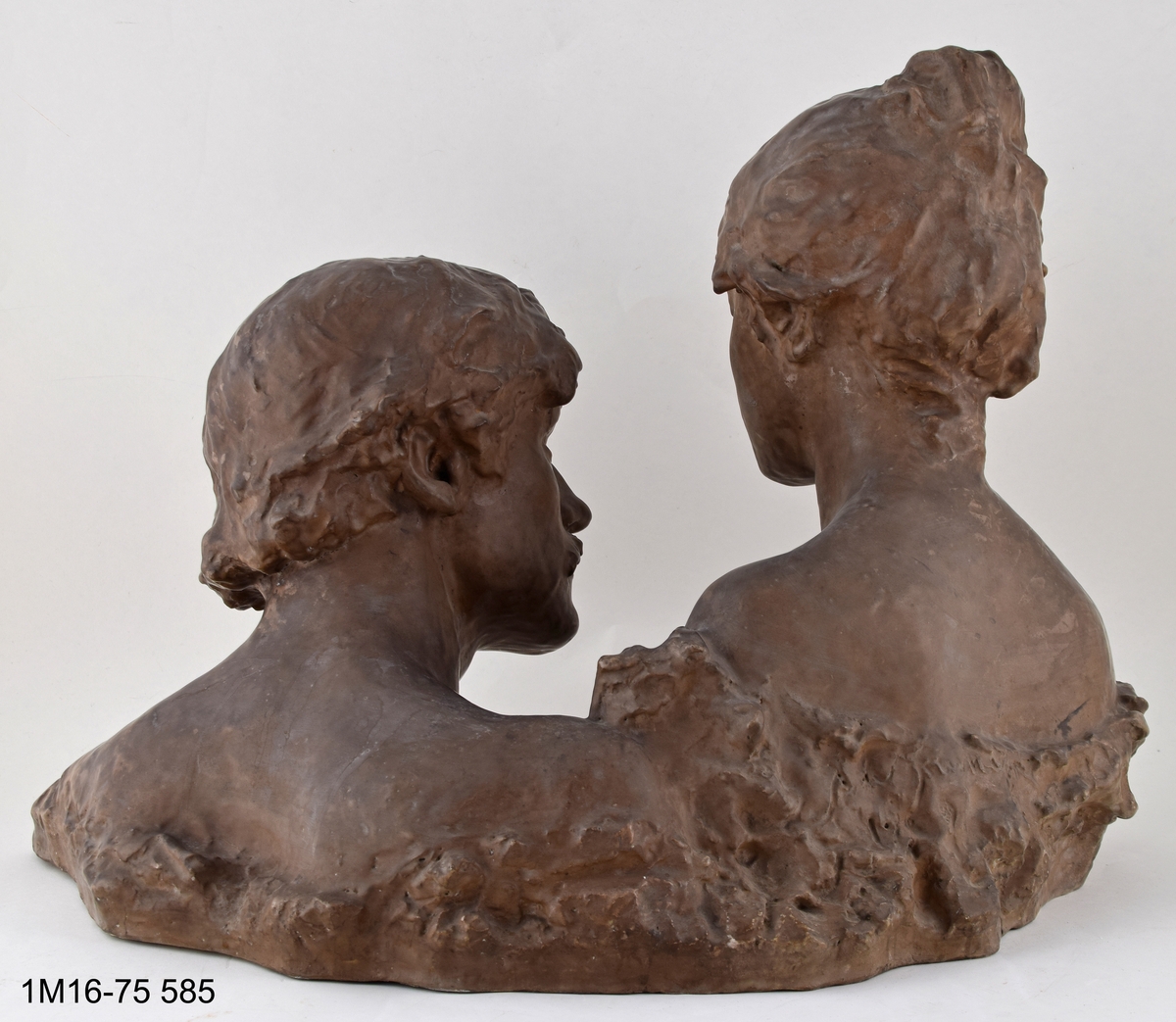 Skulptur. Titel: En fråga.