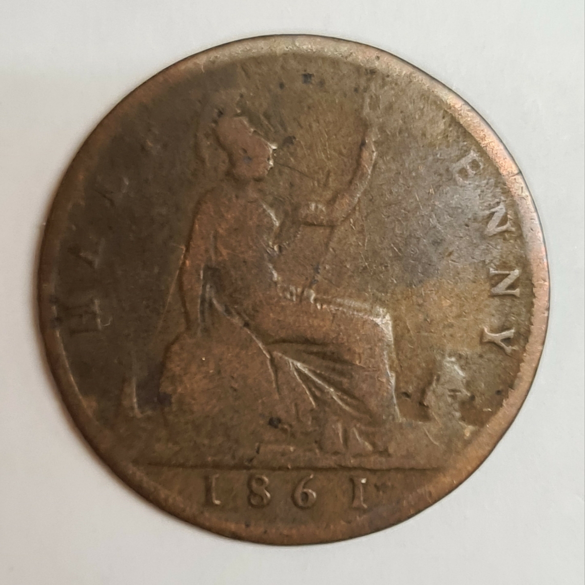 Åtta mynt från Storbritanien.
½ Penny, 1868
½ Penny, 1861
½ Penny, 1862
½ Penny, 1861
½ Penny, 1861
½ Penny, 1861
½ Penny, 1861
½ Penny, 1861