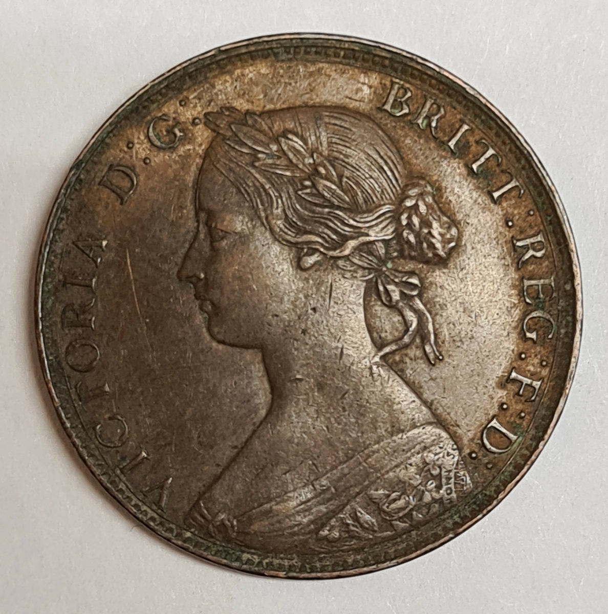 Åtta mynt från Storbritanien.
½ Penny, 1868
½ Penny, 1861
½ Penny, 1862
½ Penny, 1861
½ Penny, 1861
½ Penny, 1861
½ Penny, 1861
½ Penny, 1861