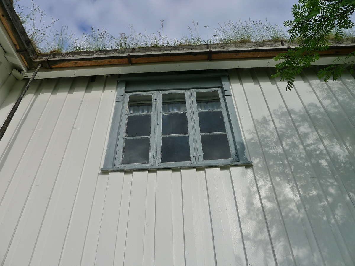 Huset er bygd i 2 omganger, i 1750 og 1814.