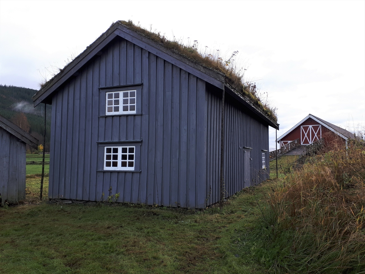 Eldre type av eldhus/årestue, grue på gulvet