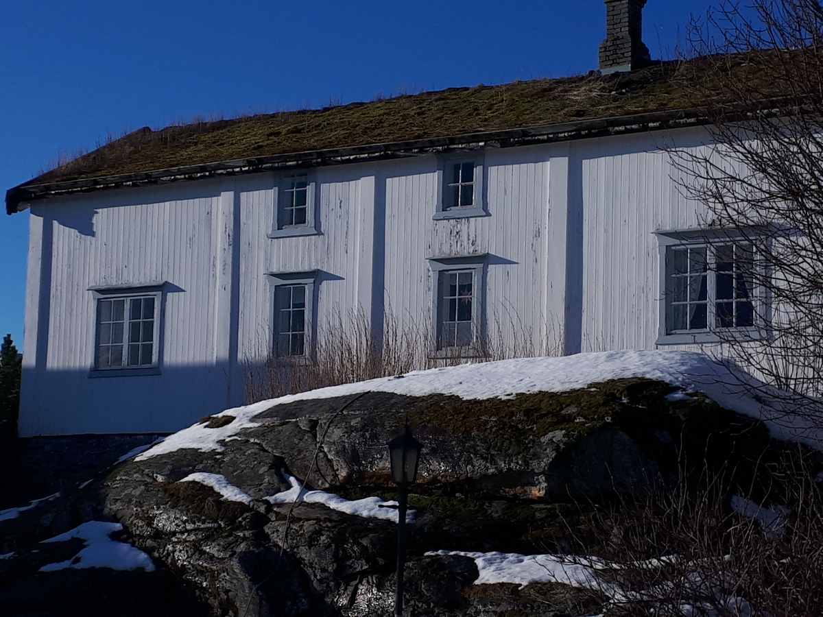 Våningshus (Per smedstua) fra 1847, det nest eldste huset på Hemnesberget