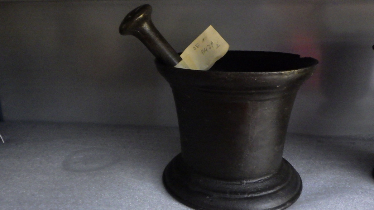 Form: 4-k. ører, prof
