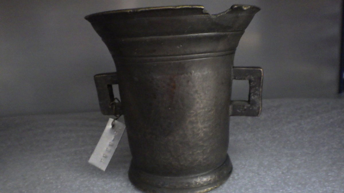 Form: 4-k. ører

