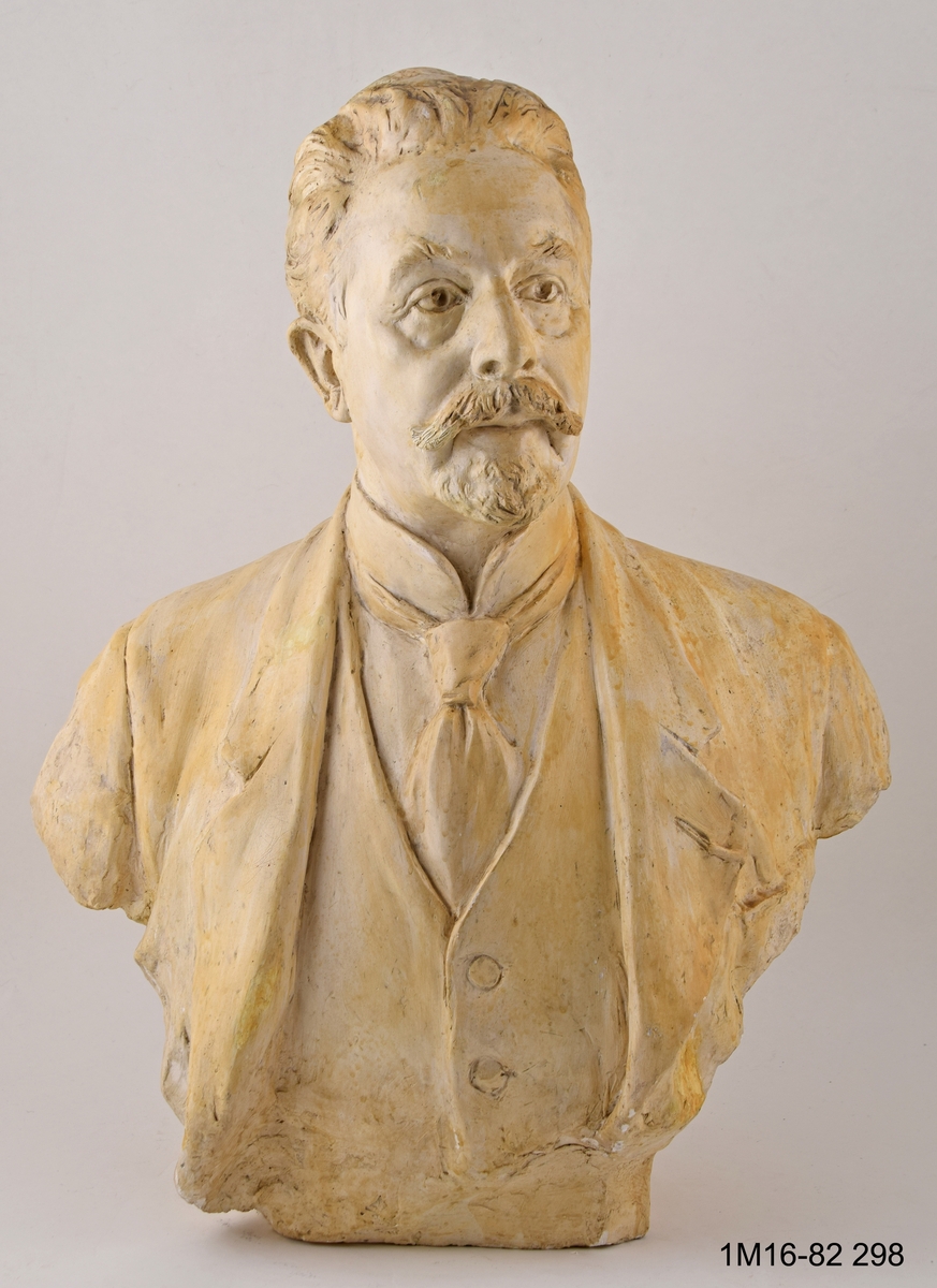 Skulptur, byst, föreställande Gustaf de Frumerie.