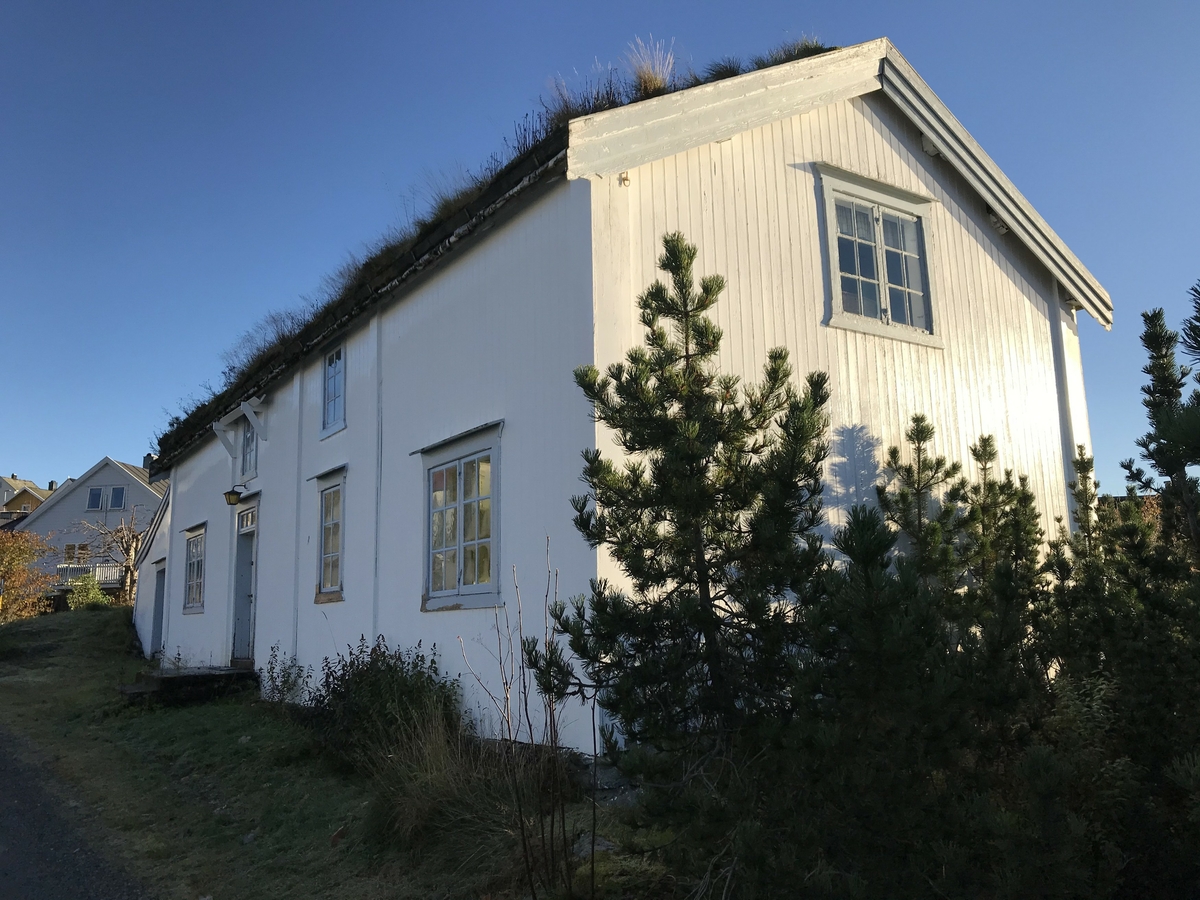 Våningshus (Per smedstua) fra 1847, det nest eldste huset på Hemnesberget