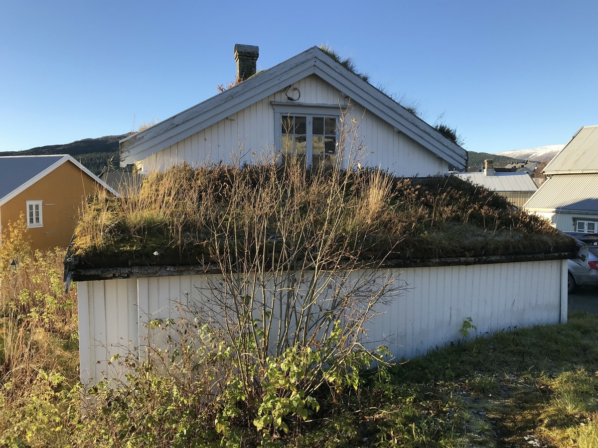 Våningshus (Per smedstua) fra 1847, det nest eldste huset på Hemnesberget