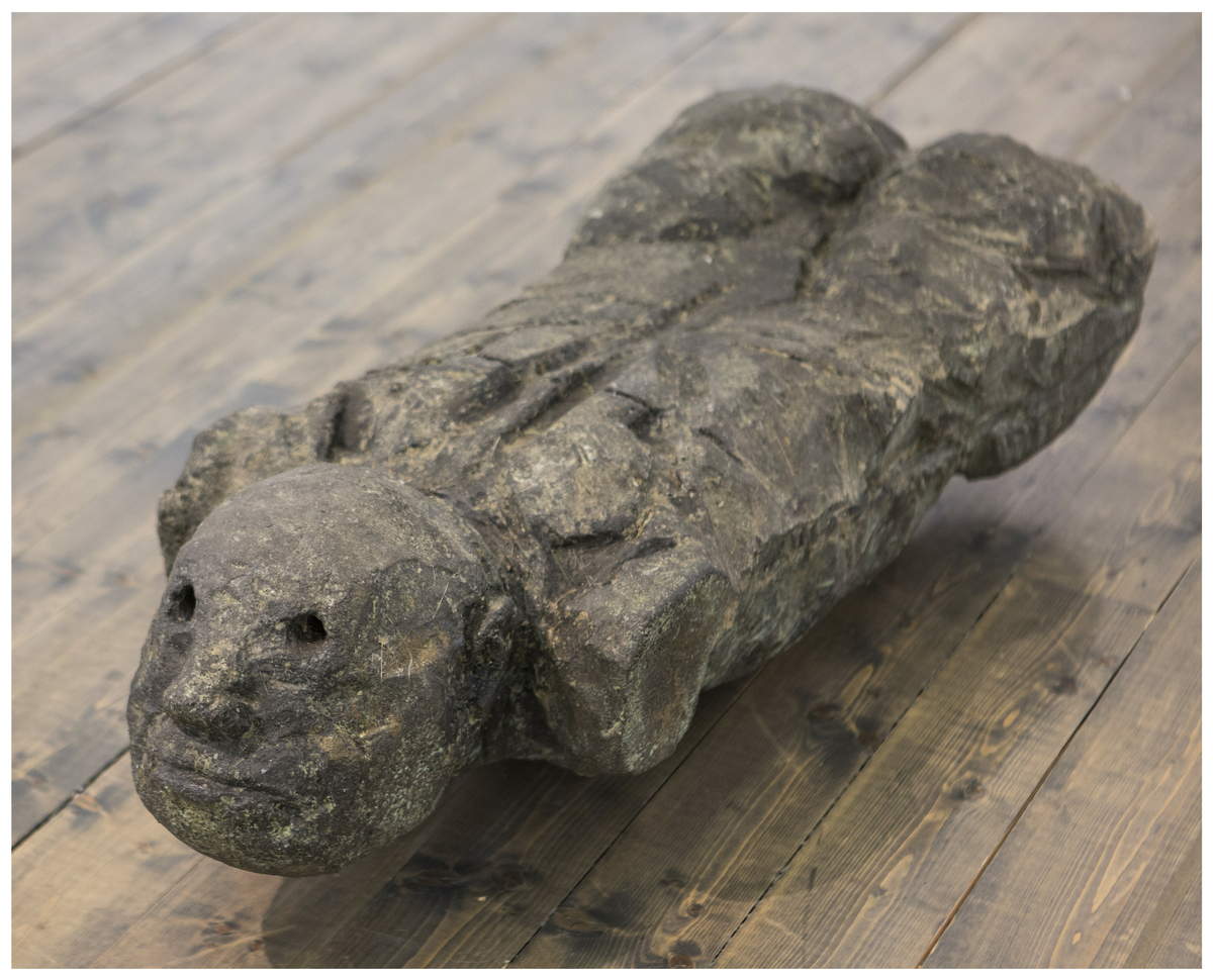 Den tiltalte [Betongskulptur]