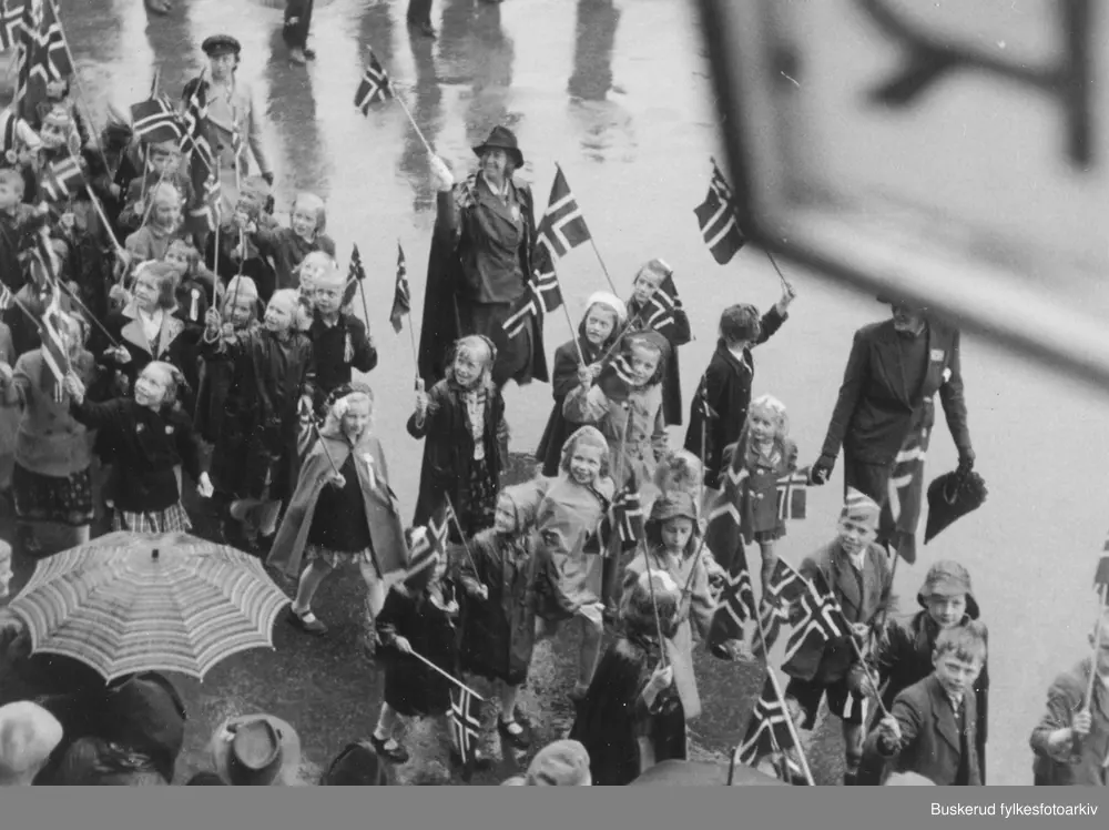 Frigjøringsdagene. Barnetoget 17. mai 1945