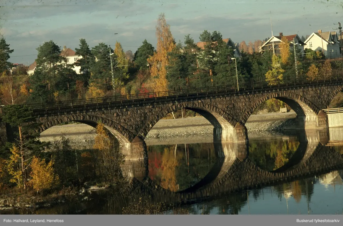 Jernbane brua i Hønefoss