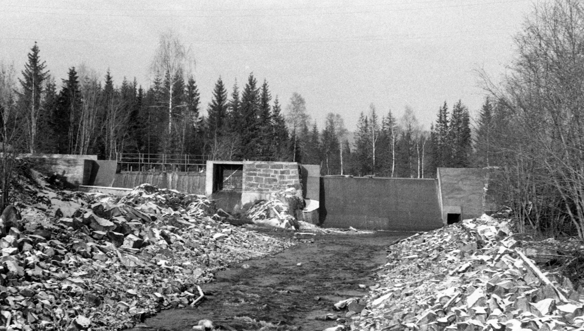 Dam. Hurdals Verk etter ombyggingen. Mølledam.