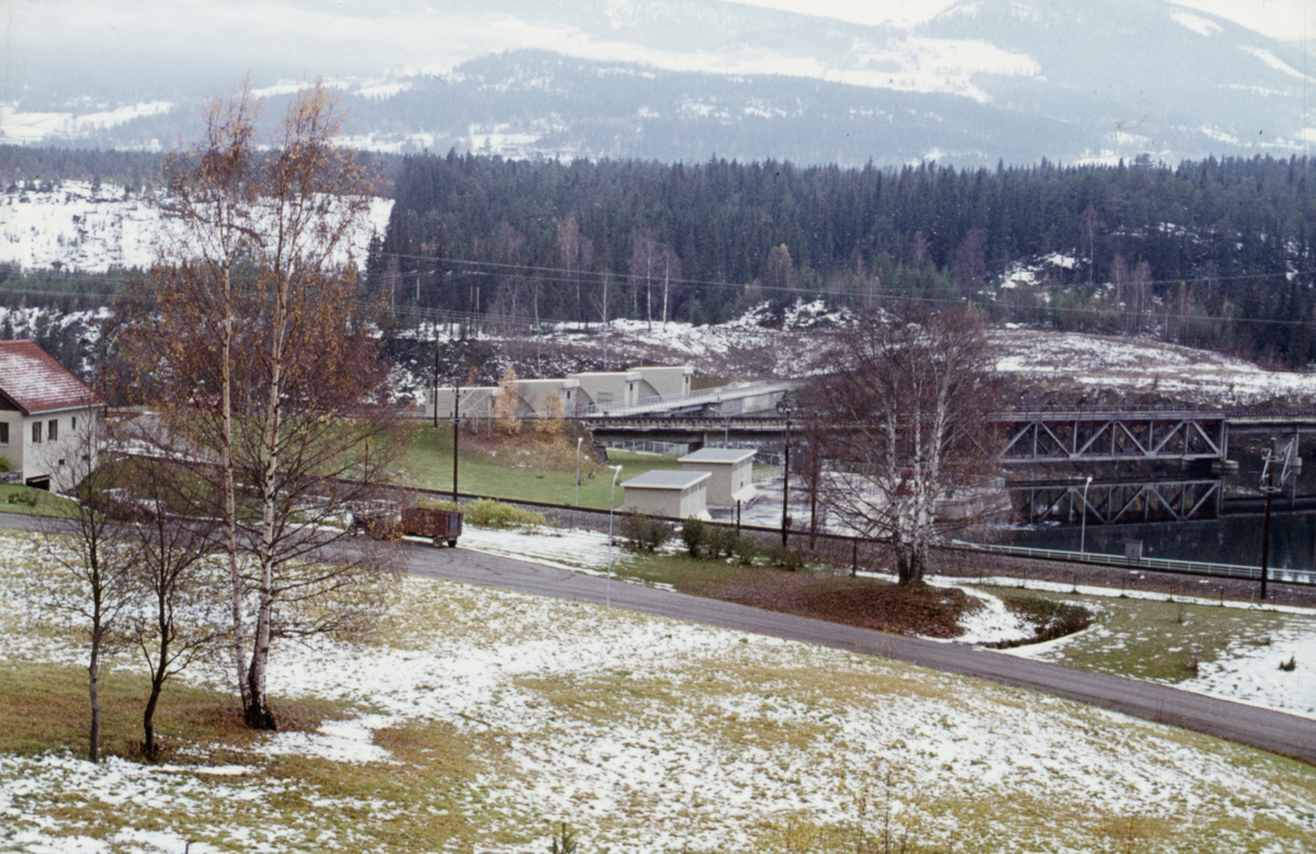 Harpefoss kraftverk, dam og inntak.