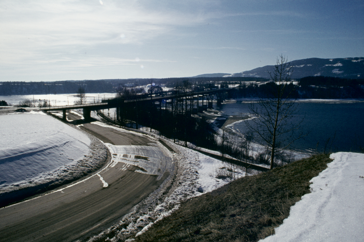 Broer ved Minnesund.