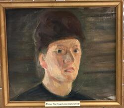 Hilda i pälsmössa [Målning]