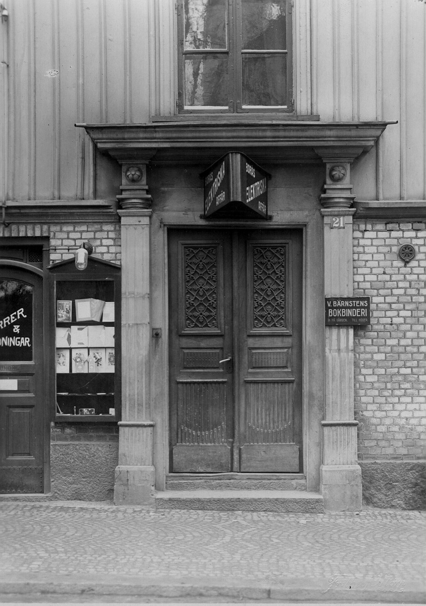 Österlånggatan 21 i kvarteret Charon år 1928.