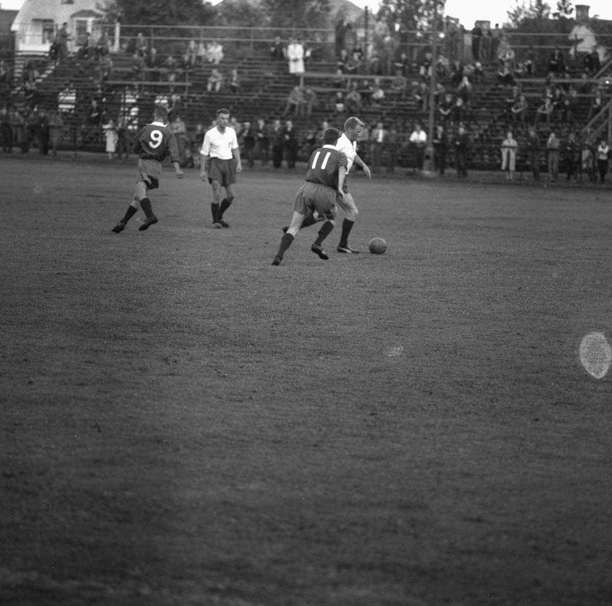 Fotboll Närke - Västmanland.
3 juli 1959.