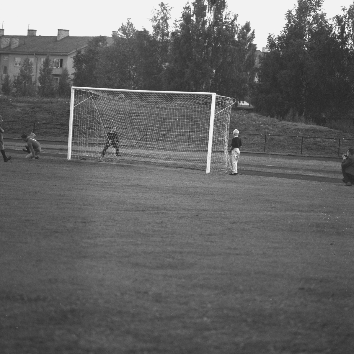 Fotboll Närke - Västmanland.
3 juli 1959.