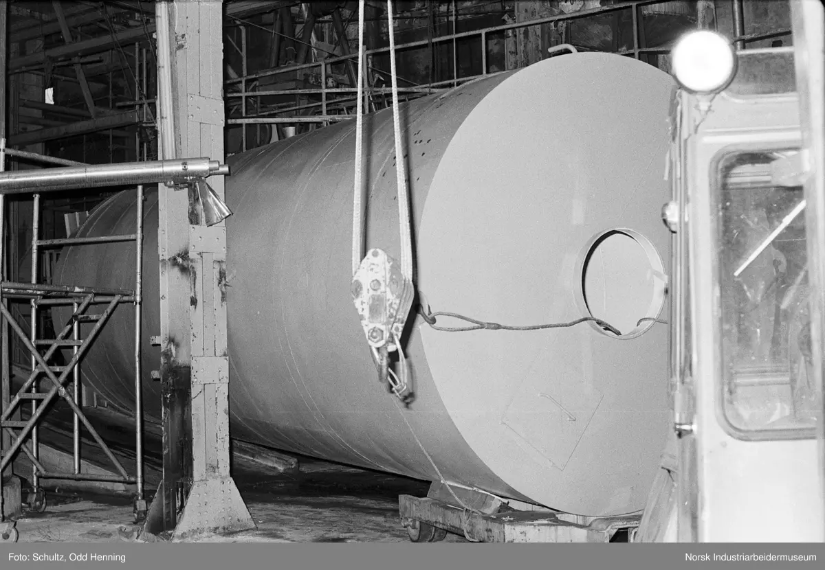 Silo for "MgO", sannsynligvis magnesiumoksid.