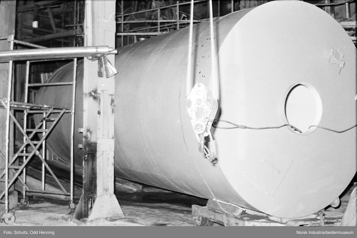 Silo for "MgO", sannsynligvis magnesiumoksid.