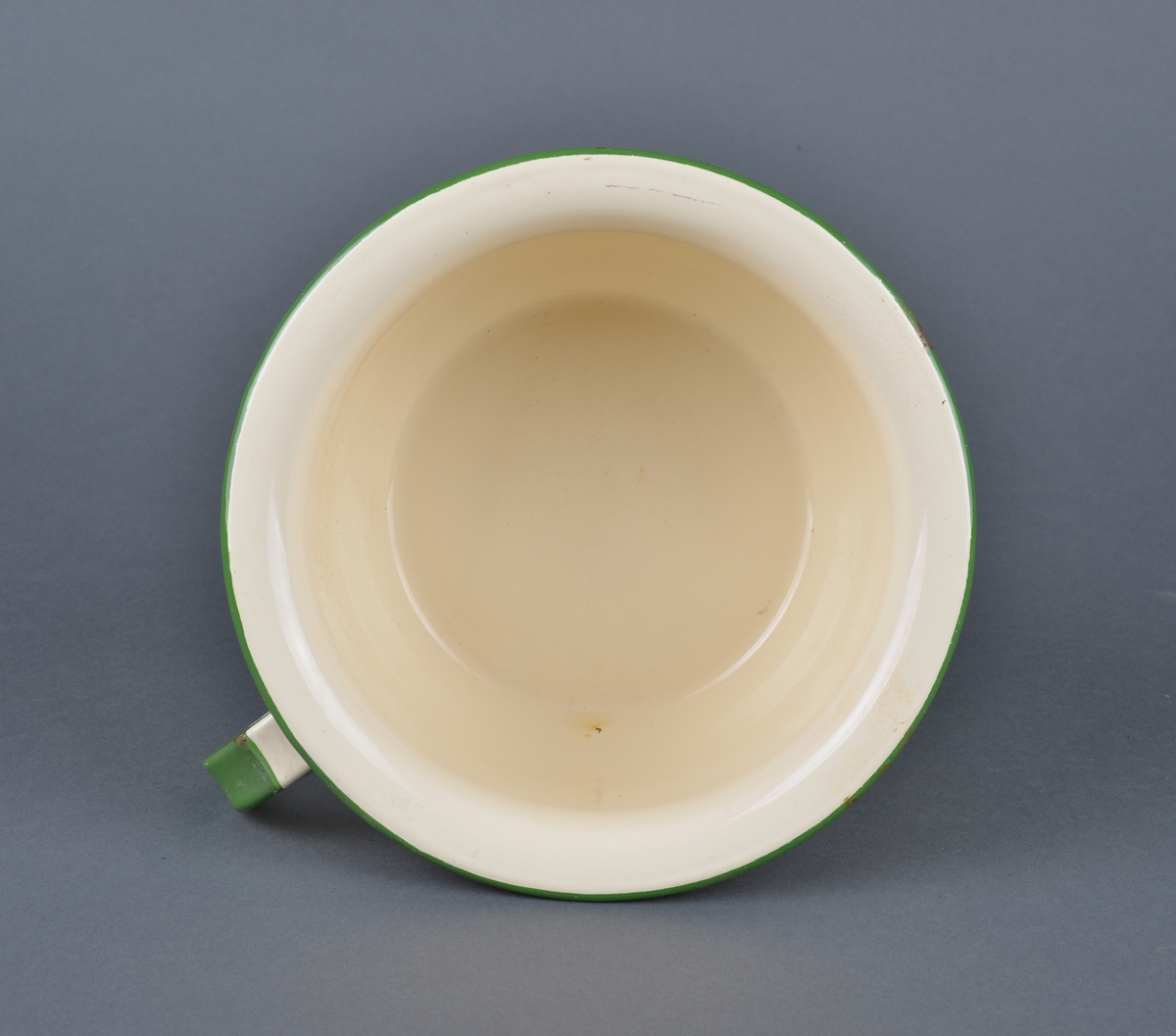 Nattpotte.
Gjerne plassert under sengen.