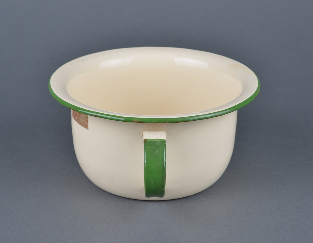 Nattpotte.
Gjerne plassert under sengen.