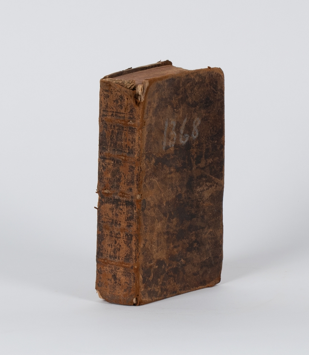 Dansk kokebok fra 1766. Skrevet av Markus Looft.
"Den kongelige danske og i henseende til alle slags maader fuldstændige koge bage og sylte-bog eller syv hundrede og ti anvisnings-regler indrettet for herskaber og fornemme familier saavelsom for alle og enhver i sær hvorefter den kan tillaves saavel kostbare, som ordinaire retter, saa og hvorledes en deel have-frugter skal tørees og indsyltes. 
Samt 52 regler om confiturer. Alt efter mange aars egen erfaring oprigtig og uden all interesse lagt for dagen af Marcus Looft mester-kok i Isehoe ?"
Kiøbenhavn, 11766. Findes til kiøbs, hos Johann Gottlob Rothe i hans boglade i Ro. 8. paa børsen.