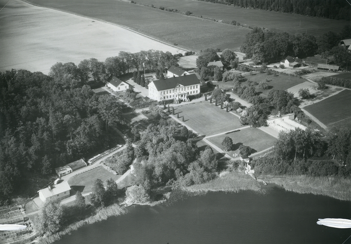 Flygfoto över Odensviholm. Foto: 1964.