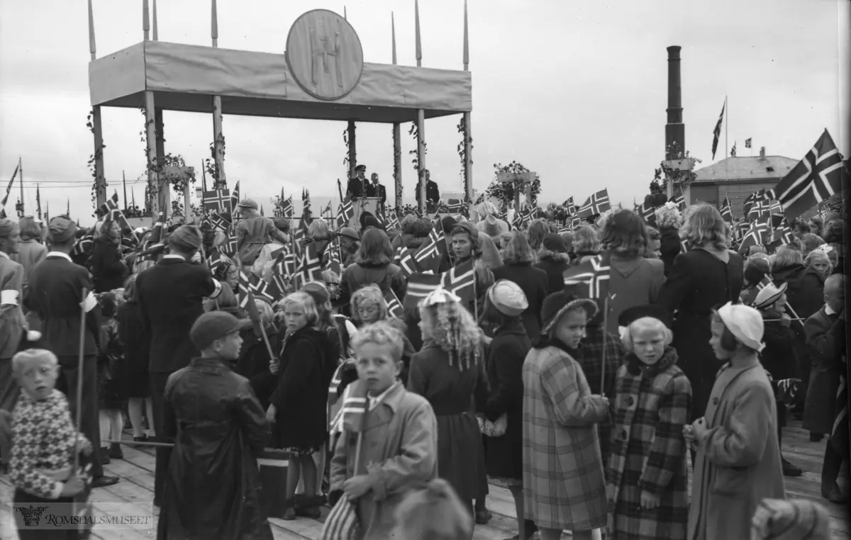 Kongebesøk i Molde 26.08.1945.