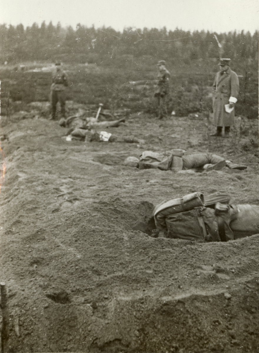 Text i fotoalbum: "Militärkampen".