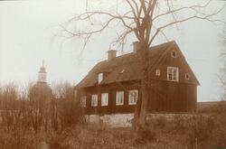 Text i fotoalbum: "Gamla Falkenärsbostället å Karlbergs kung