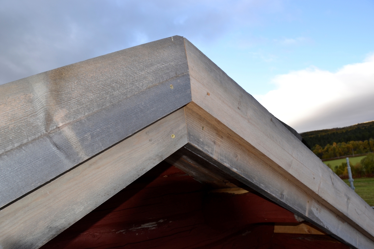 Legging av torvtak. Oddentunet