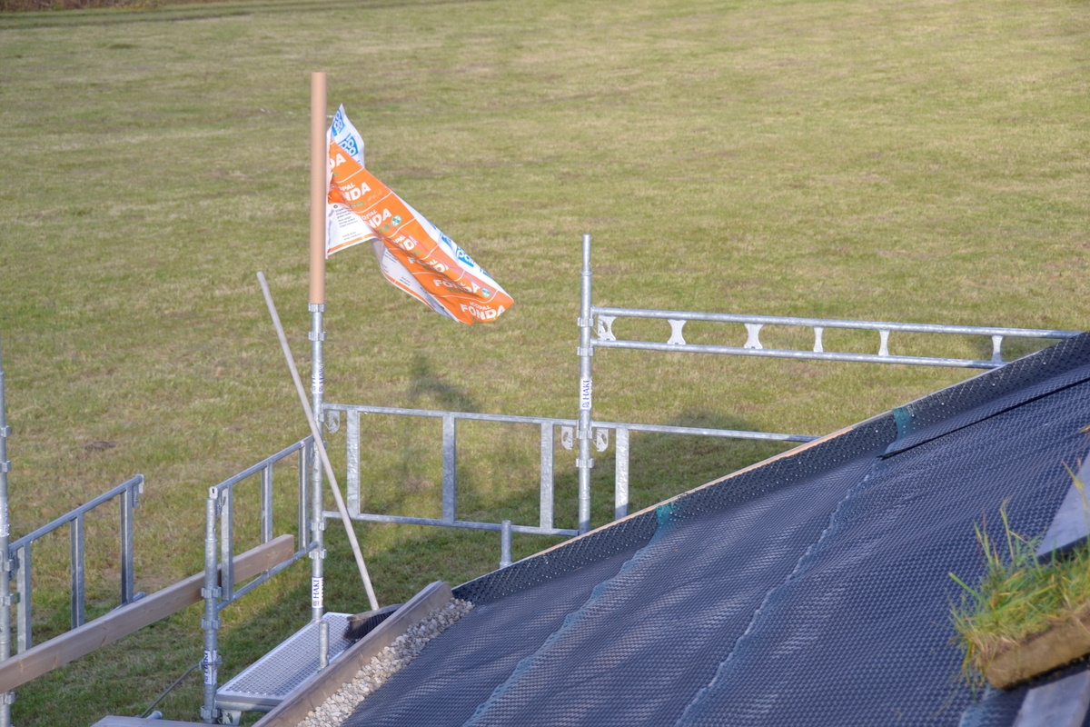 Legging av torvtak. Oddentunet