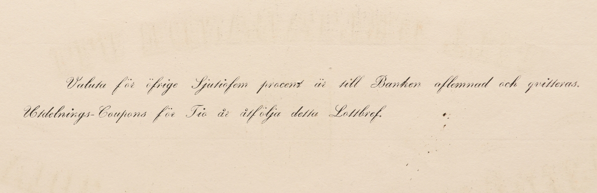 Aktiebrev från 1847 för aktier i Öst Göta Bank. Pappret är i form av ett fyrsidigt "häfte", fram- och baksida samt mittuppslag. På framsidan är själva aktiebrevet och signaturer från nio personer. Detta aktiebrev är inte ifyllt med en aktieägare. Mittuppslaget är till för förteckning av inbetalningar och baksidan är kuponger för utdelning av vinst.
Tillstånd vid förvärv: Vikmärke horisontellt i mitten av brevet, klisterlapp högst upp på baksidan efter att pappret varit uppklistrad på en tavla.