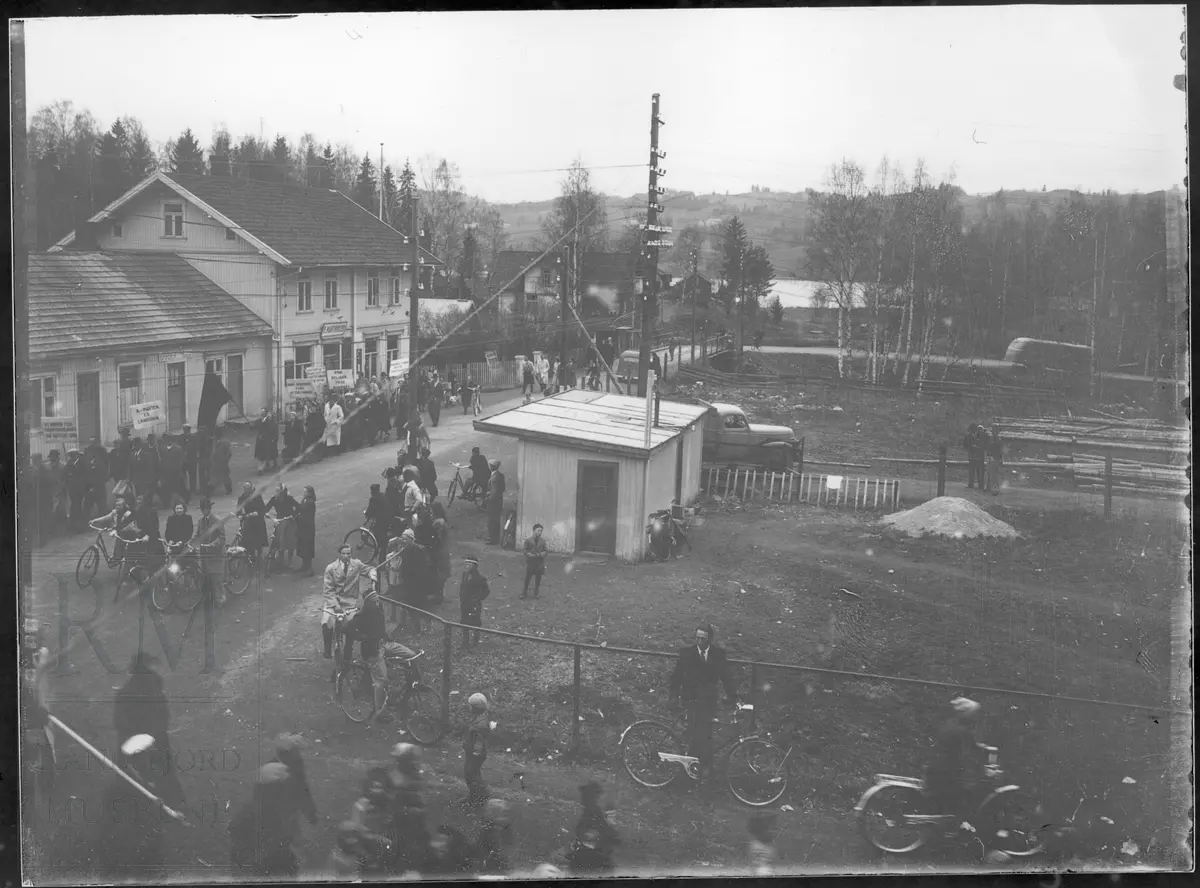 1. mai. tog på Jaren.