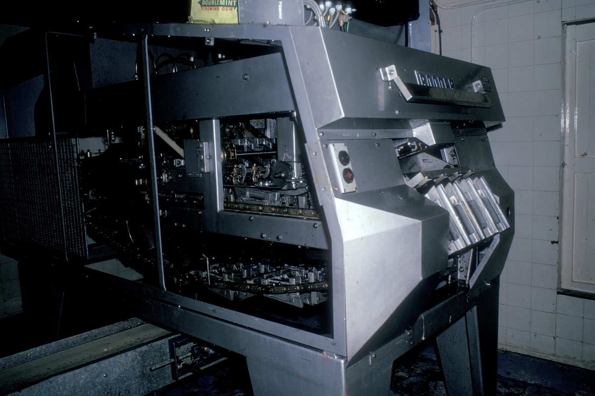 Skottland, 1975 : Maskin av merke "BAADER". De produserer fremdeles forskjellige maskiner for fiskeindustrien.