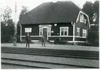 Västerlövsta sn, Heby kn, Hårsbäck.
Hårsbäcks järnvägsstation.