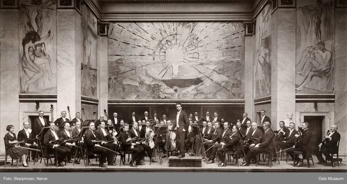 Universitetet, interiør, aulaen, Filharmonisk Selskaps Orkester, veggmalerier