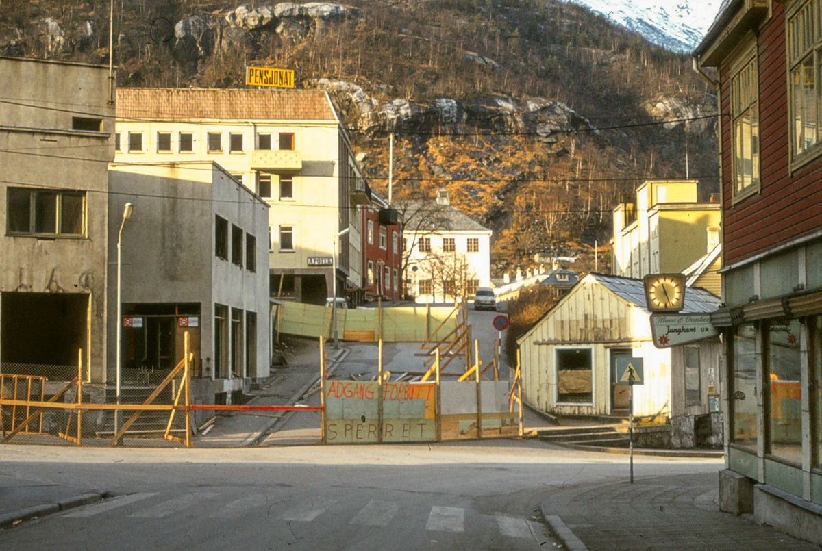 Sanering av Samvirkelaget sitt bygg i Solheimskvartalet i Odda. 