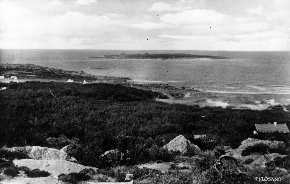 Söndrums sn. Strandbilder från Tylösand.
Text på foto 1: Tulösandsparti vid Halmstad.
Text på foto 9: Strandparti från Tylösand.