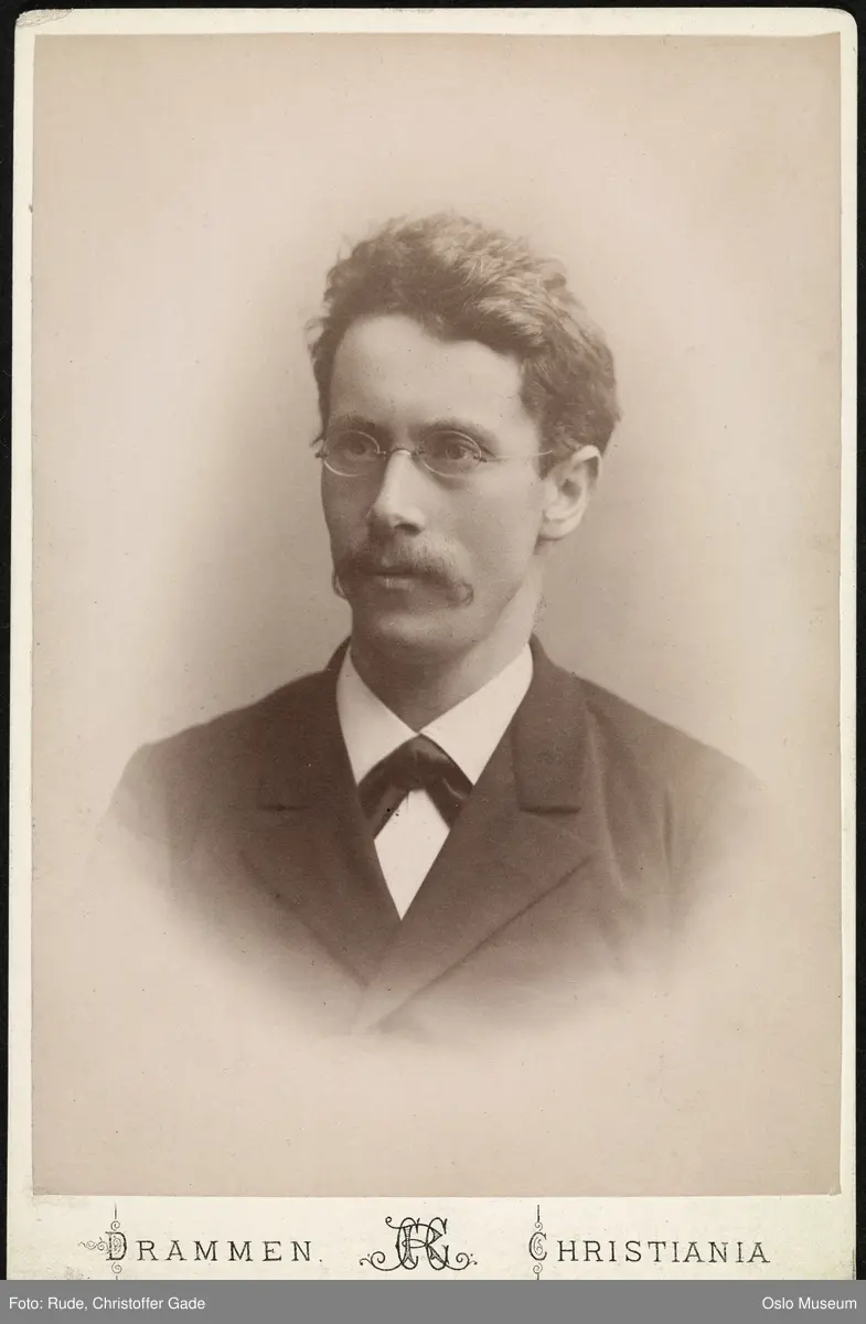 portrett, mann, skolebestyrer, vignettert brystbilde