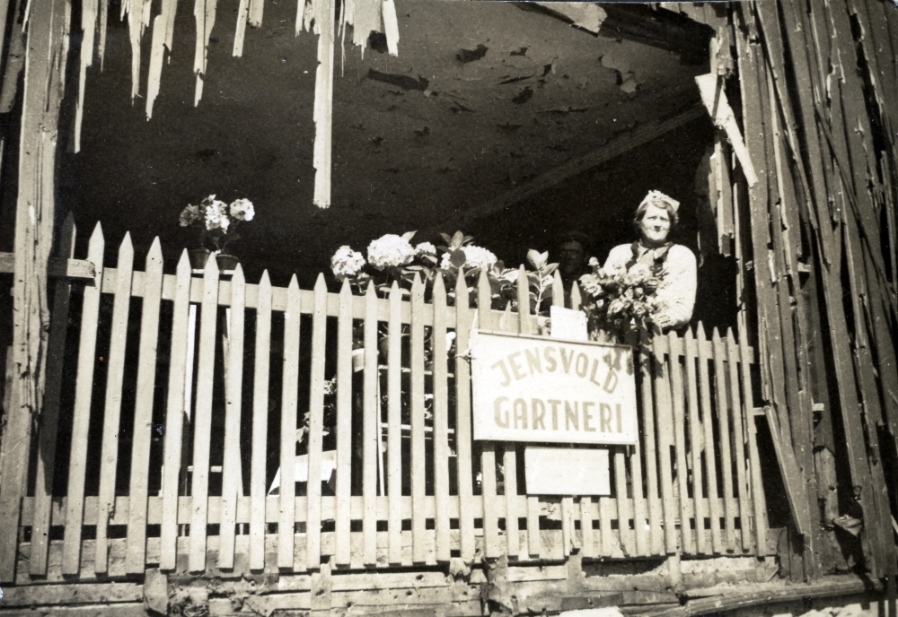 Bolighus i Bodø sentrum med store skader etter bombingen i 1940.