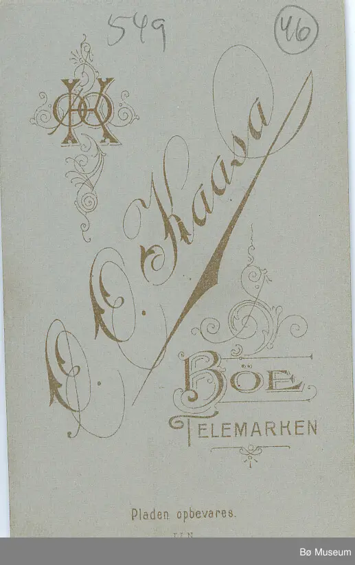 Atelierfoto av Lavrants Rue på ski