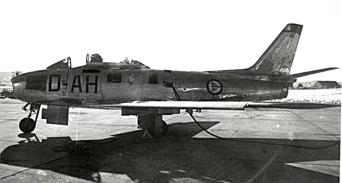 Oppmalt som tidligere "Flying Jokers" 332 skv
