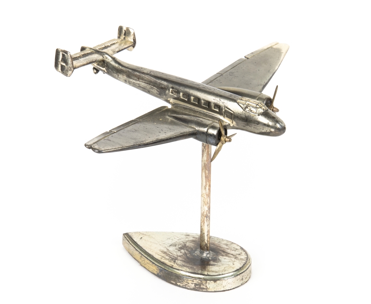 Metallmodell av Junkers Ju 86Z, den civila versionen av Ju 86. Förvaras i originalförpackning.