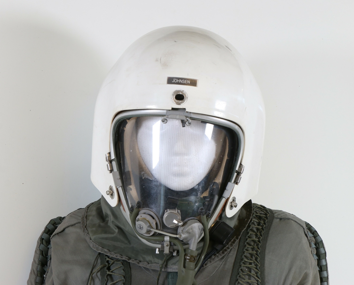 Flightsuit montert på modelldukke.