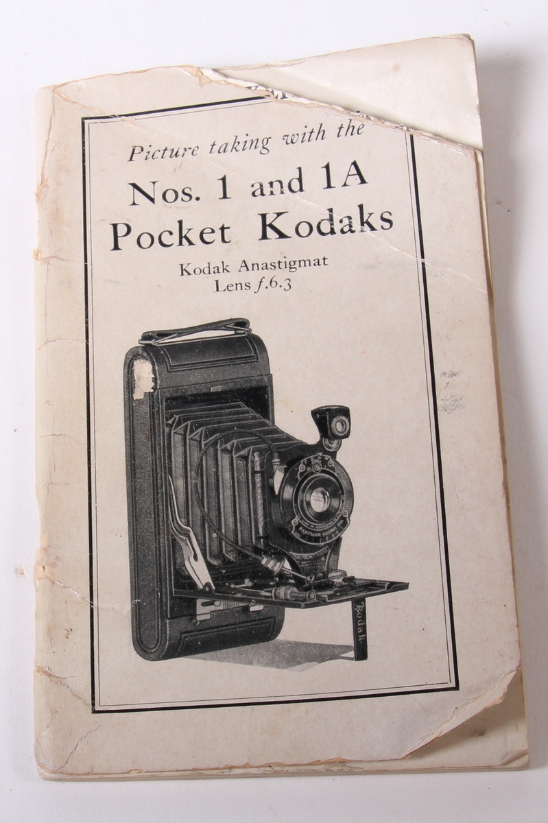 Kamera med veske, og manual fra Kodak.